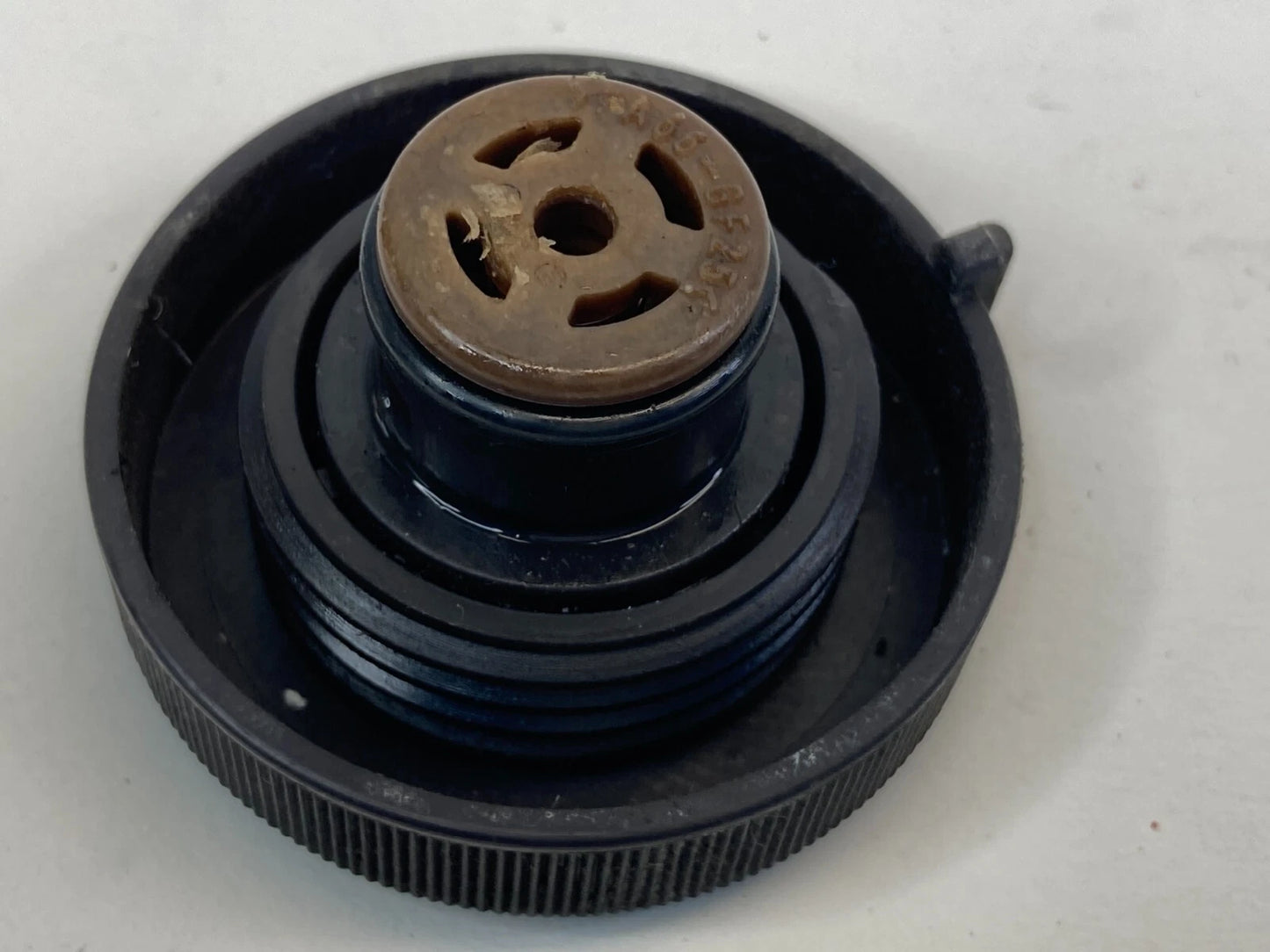 2000-2005 TOYOTA CELICA RADIATOR OVERFLOW COOLANT RESERVOIR TANK CAP LID COVER