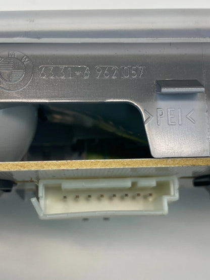 2004 2005 BMW 545I REAR INTERIOR OVERHEAD DOME MAP LIGHT READING LAMP ASSEMBLY