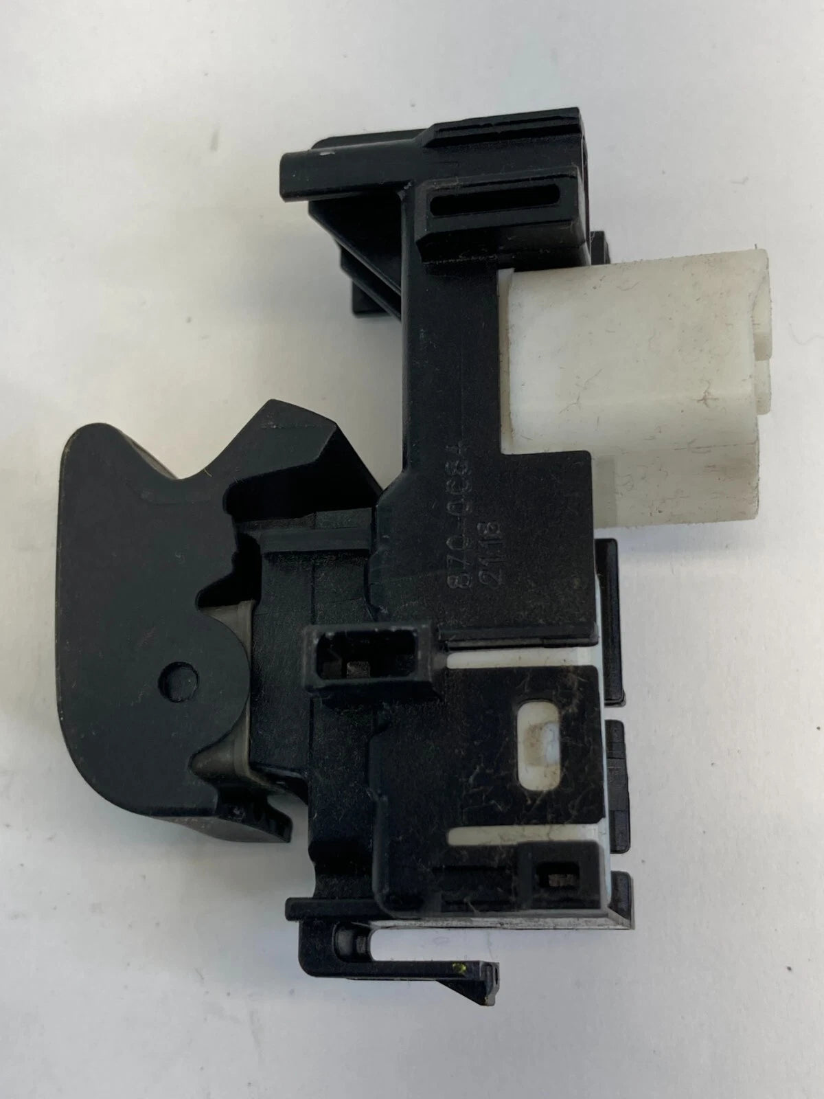 2009-2013 TOYOTA MATRIX HATCHBACK REAR RIGHT SIDE DOOR POWER WINDOW SWITCH OEM