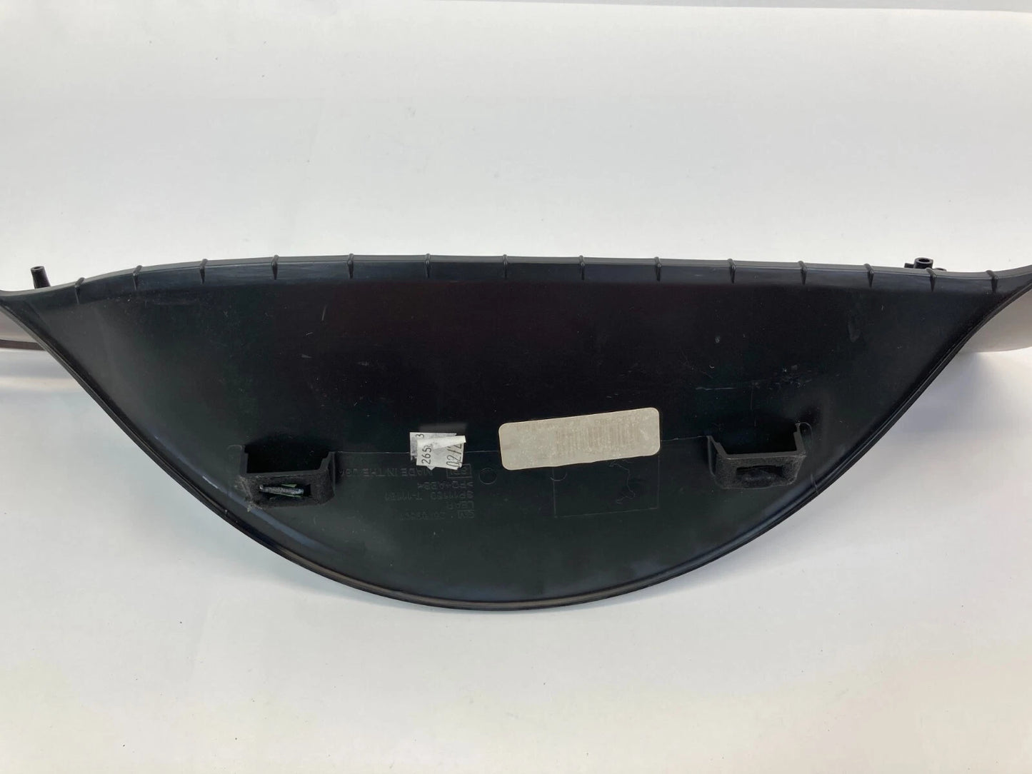 2006 2007 BUICK LUCERNE SEDAN 4-DR INSTRUMENT PANEL CLUSTER TRIM BEZEL 25769507