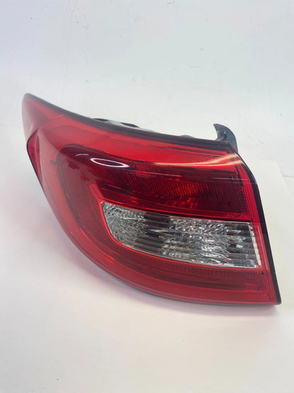 2015-2017 HYUNDAI SONATA LEFT OUTER QUARTER TAIL LIGHT TAILLIGHT 92401-C2000 OEM