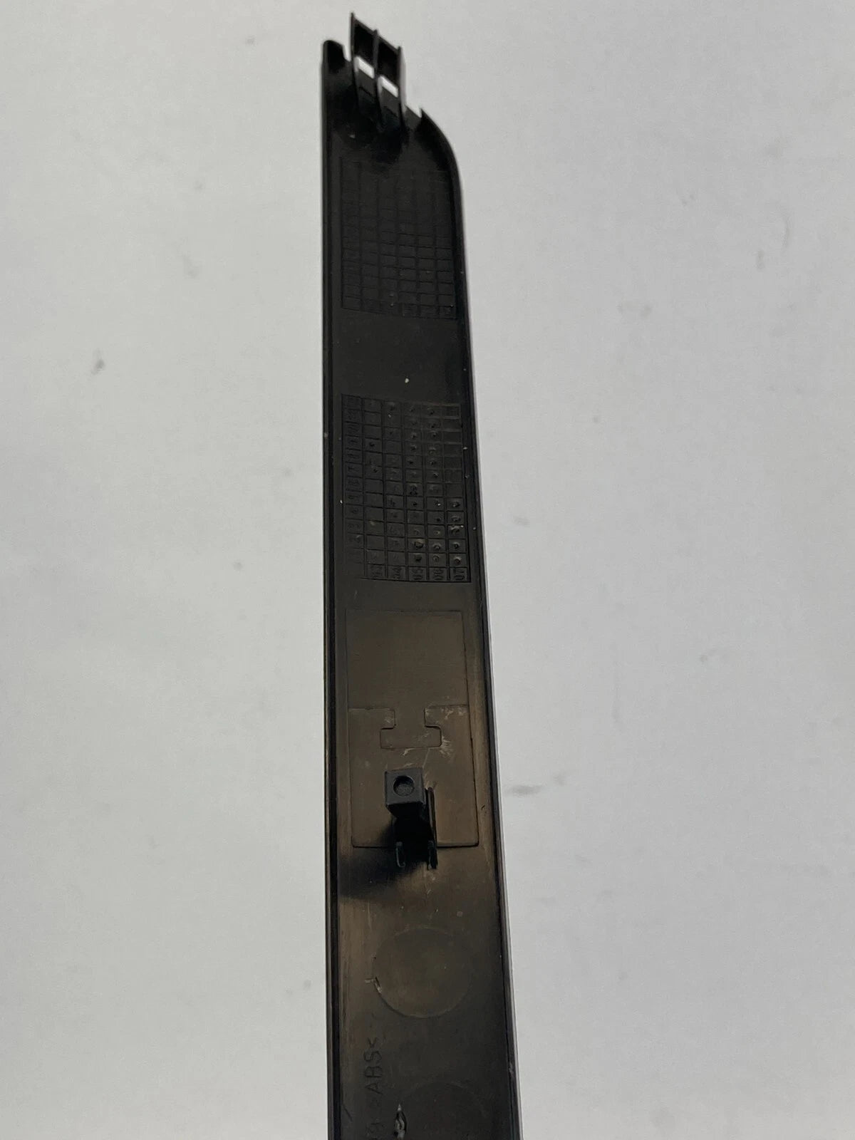 2010 10 VW VOLKSWAGEN PASSAT REAR LEFT DOOR MOLDING BEZEL TRIM COVER 1K4-867-449