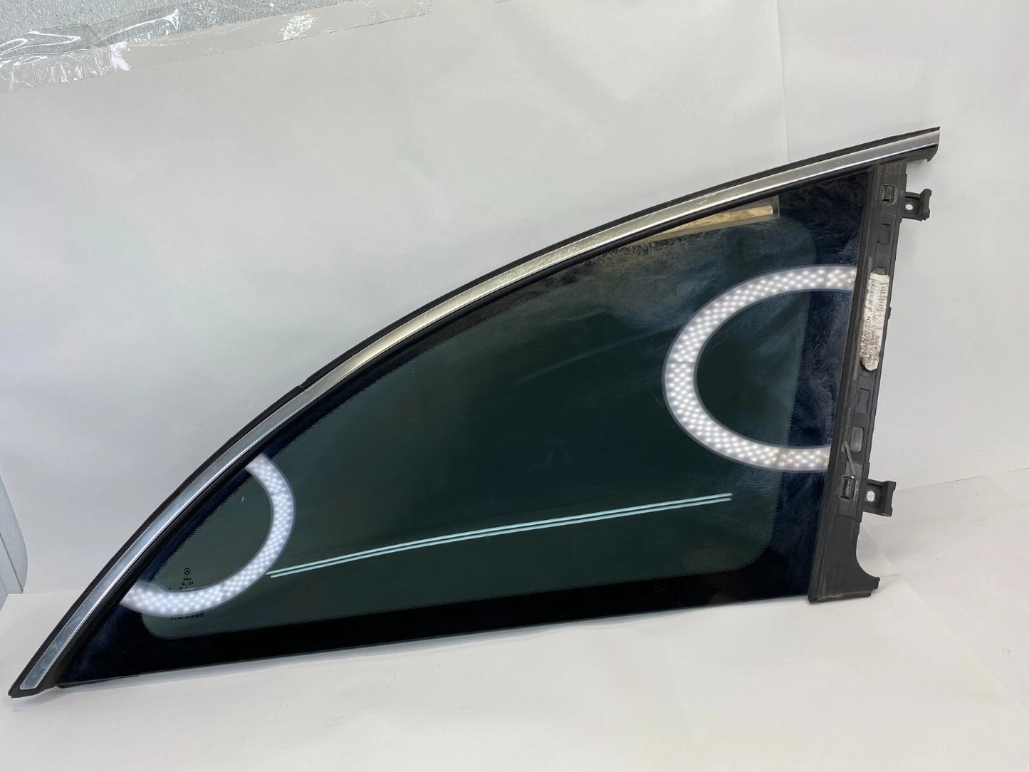2006-2012 MERCEDES-BENZ R350 REAR RIGHT SIDE DOOR QUARTER VENT WINDOW GLASS OEM
