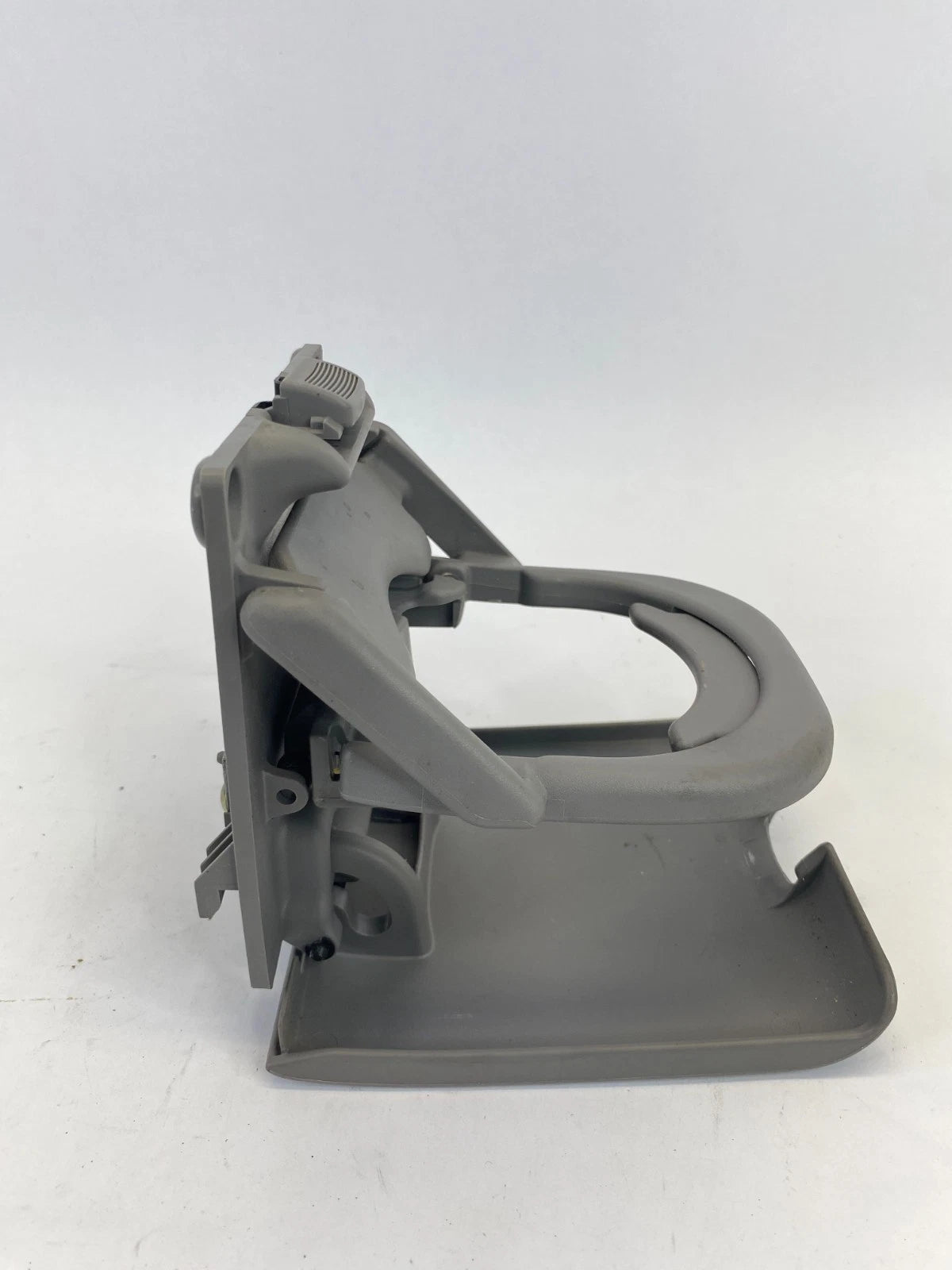 1999-2004 HONDA ODYSSEY REAR LEFT OR RIGHT SIDE SECOND ROW SEAT CUP HOLDER