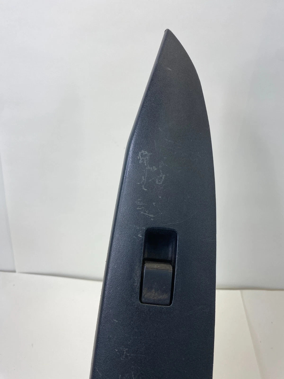 2010-2013 MAZDA3 FRONT RIGHT PASSENGER SIDE POWER WINDOW CONTROL SWITCH W/ BEZEL