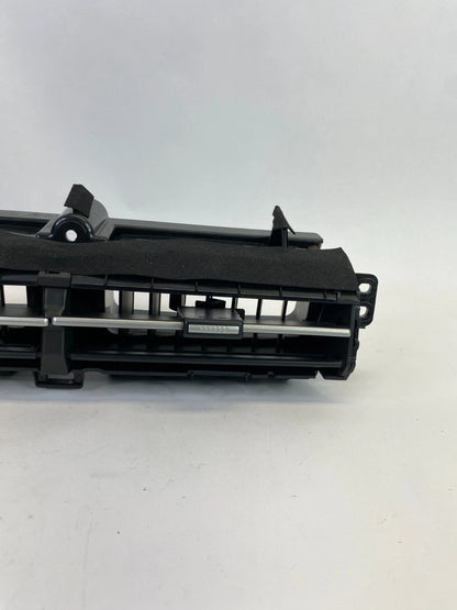 2010-2012 TOYOTA PRIUS FRONT VENTS CENTER DASH AIR VENT OUTLET 55670-47070 OEM