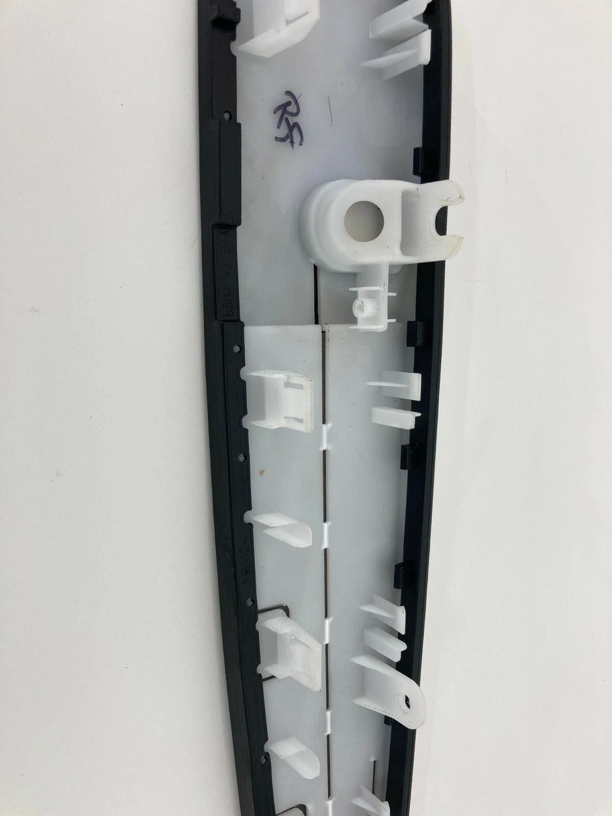 2010-2013 MAZDA 3 MAZDA3 FRONT RIGHT PASSENGER SIDE DOOR PANEL TRIM BEZEL OEM
