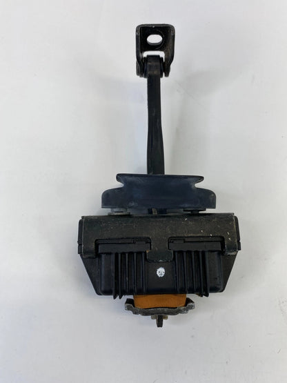 2004-2007 BMW 530I FRONT LEFT SIDE DOOR CHECK STOP STOPPER DETENT 7033609 OEM