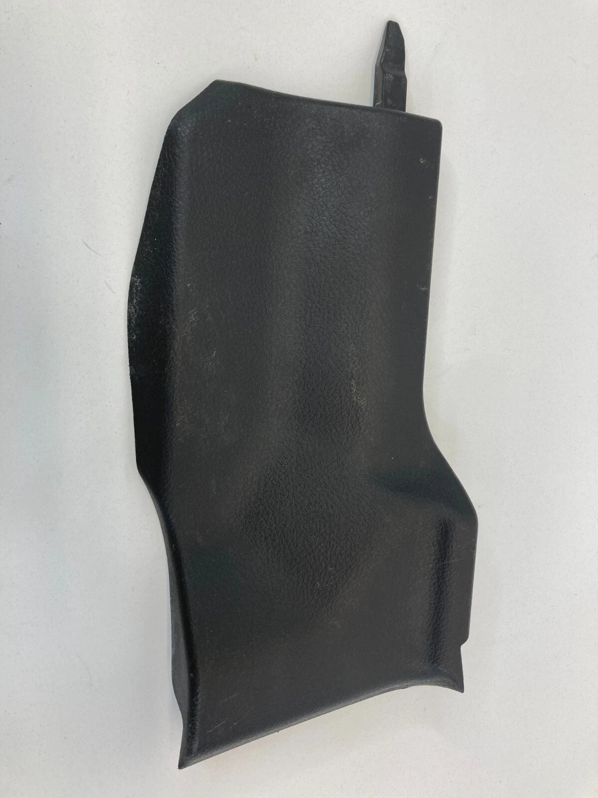 09-13 TOYOTA MATRIX FRONT LEFT SIDE CENTER CONSOLE TRIM COVER PANEL 5881602090