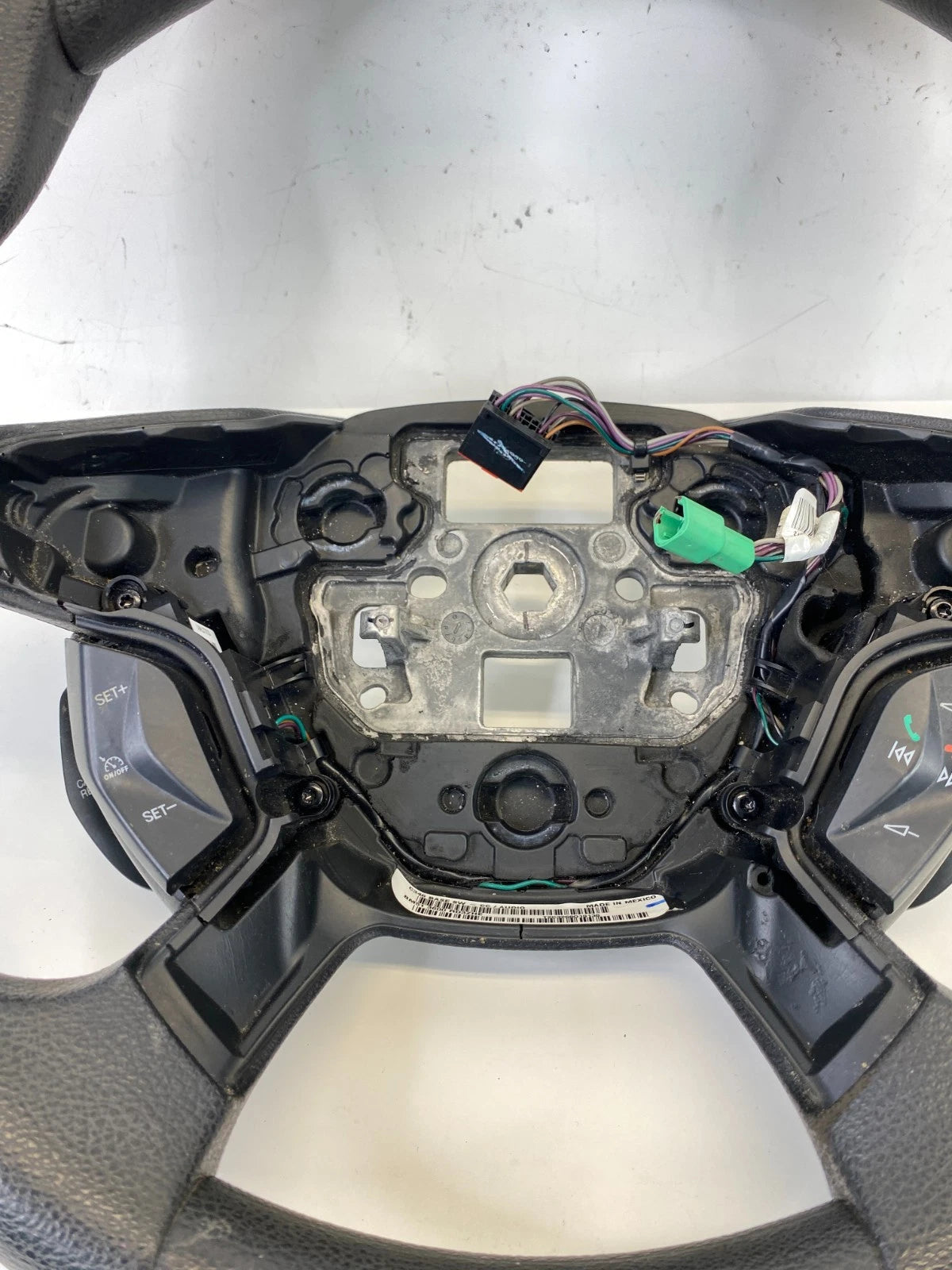 2012-2014 FORD ESCAPE STEERING WHEEL W/ CRUISE & AUDIO CONTROL SWITCH OEM