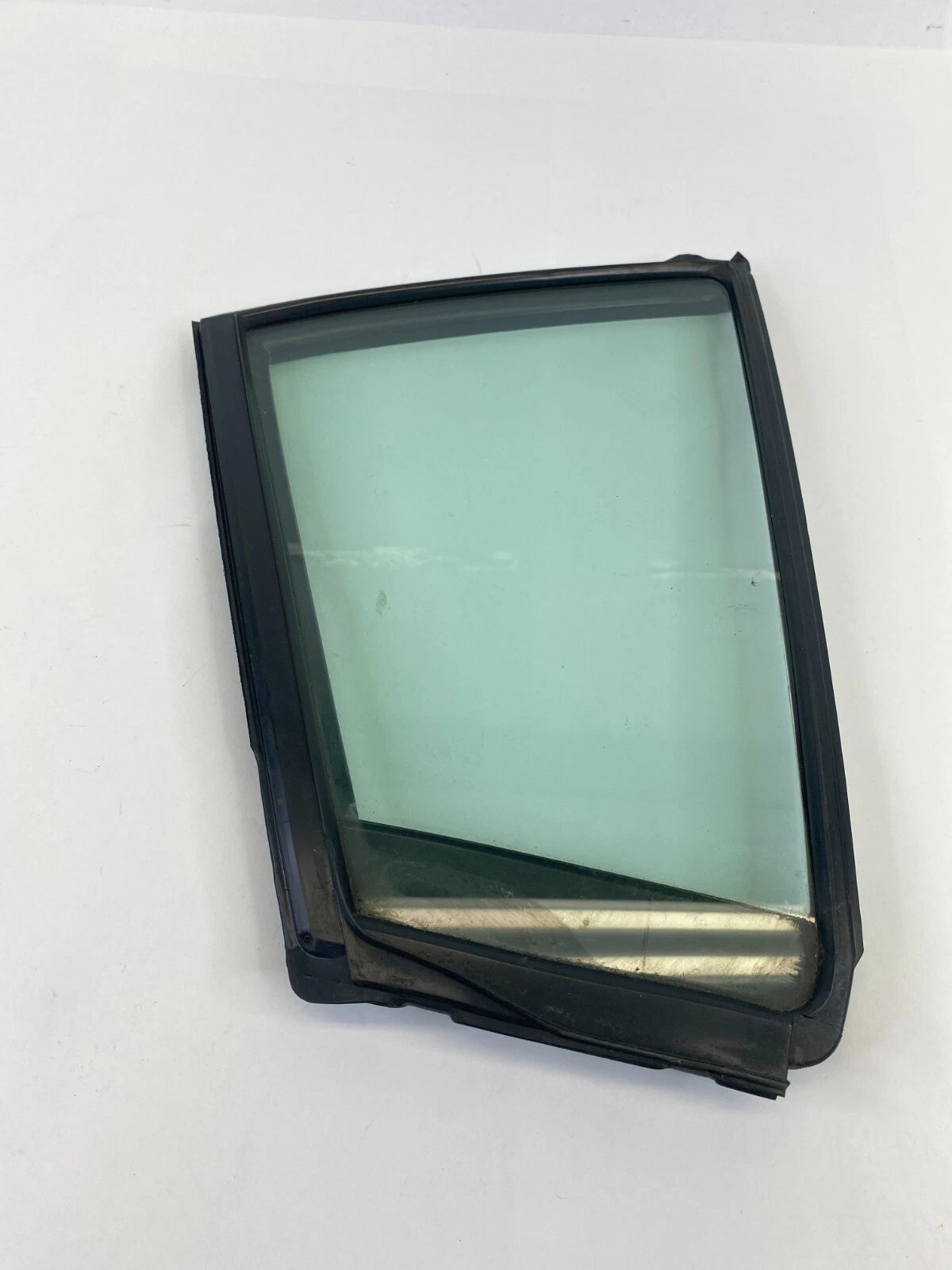 2007-2012 Nissan Altima Rear Right Door Vent Quarter Window Glass 82272-JA000