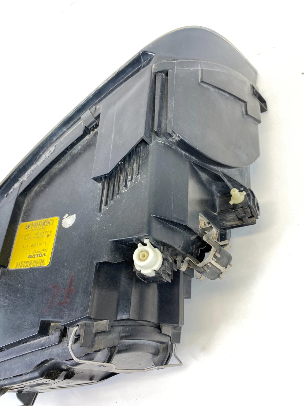 2003 2004 VOLVO S40 FRONT LEFT DRIVER HEADLIGHT HEADLAMP LAMP HALOGEN 30678318