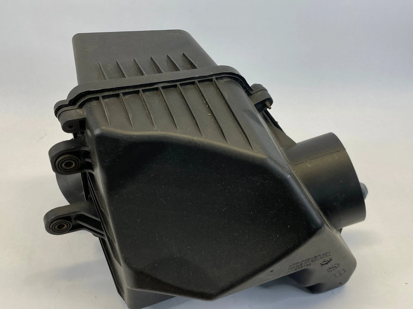 2010 2011 CHEVROLET EQUINOX 2.4L ENGINE AIR FILTER BOX HOUSING ASSY OEM 20813712