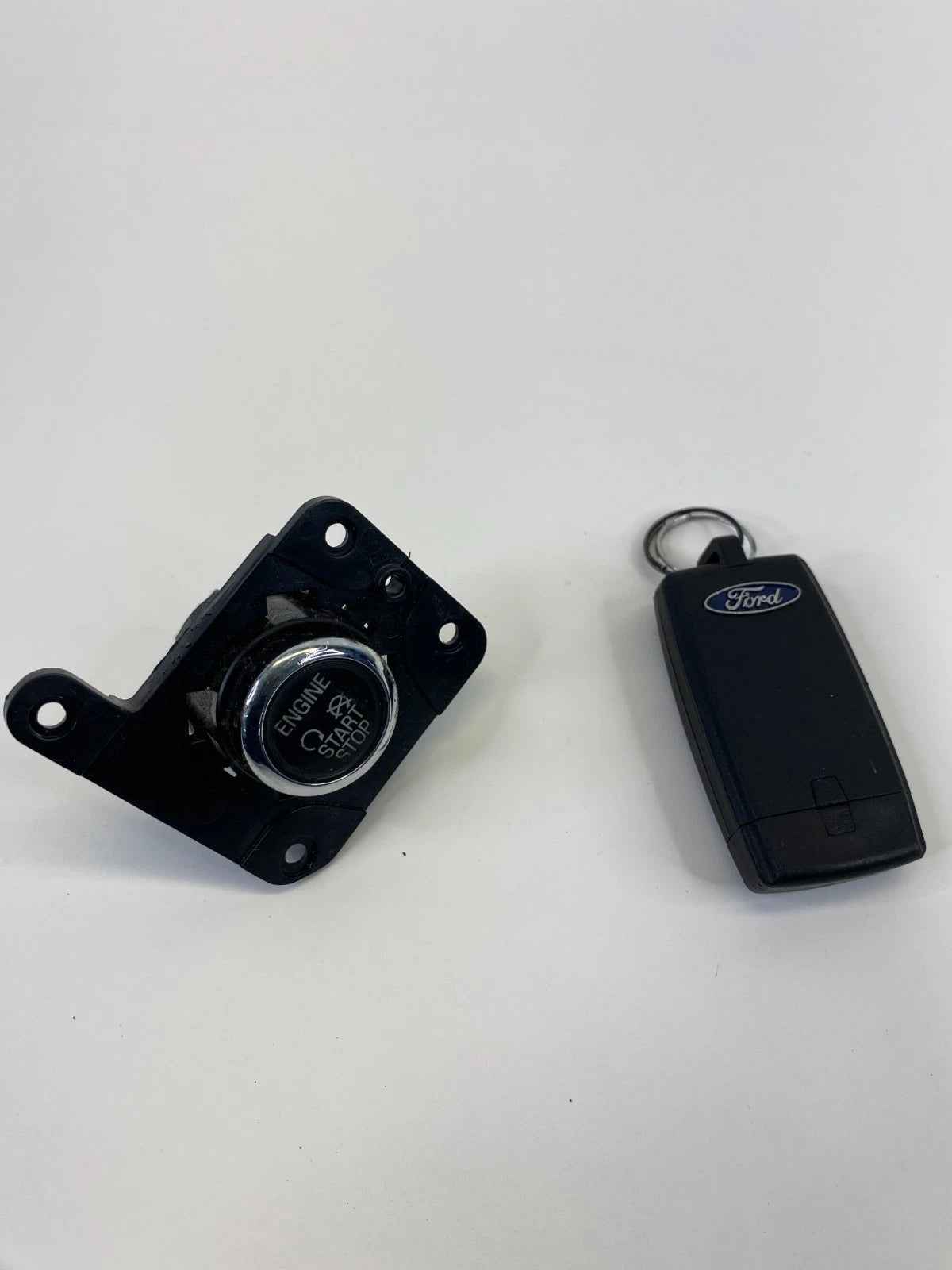 2010-2012 FORD TAURUS IGNITION ENGINE START STOP SWITCH & KEY AG1T-10B776-ACW