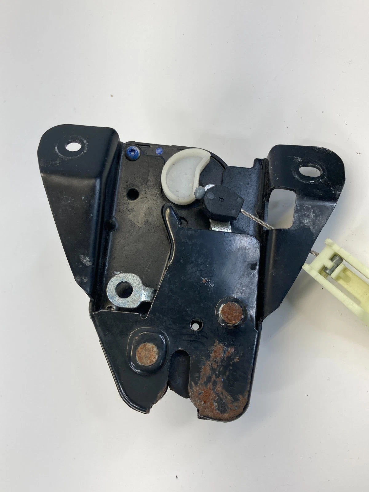 11 12 CHRYSLER 200 08-12 DODGE AVENGER REAR TRUNK DECK LID LOCK LATCH ACTUATOR