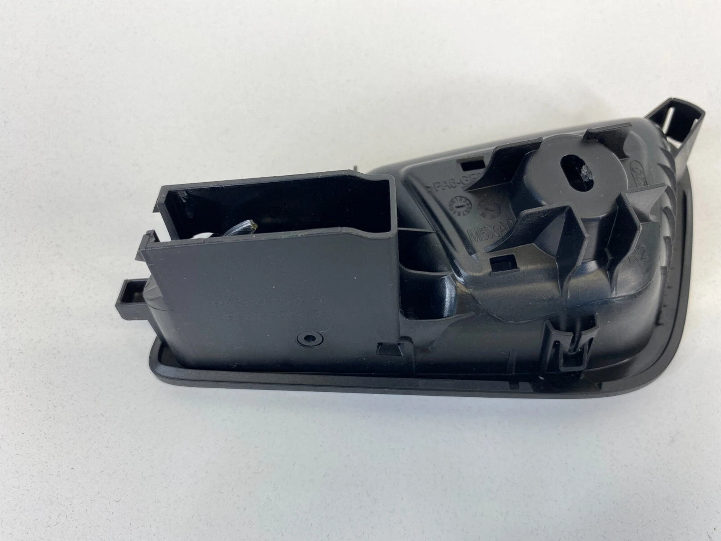 2012-2018 FORD FOCUS REAR RIGHT SIDE INNER DOOR HANDLE AM51-U22600-BEW OEM