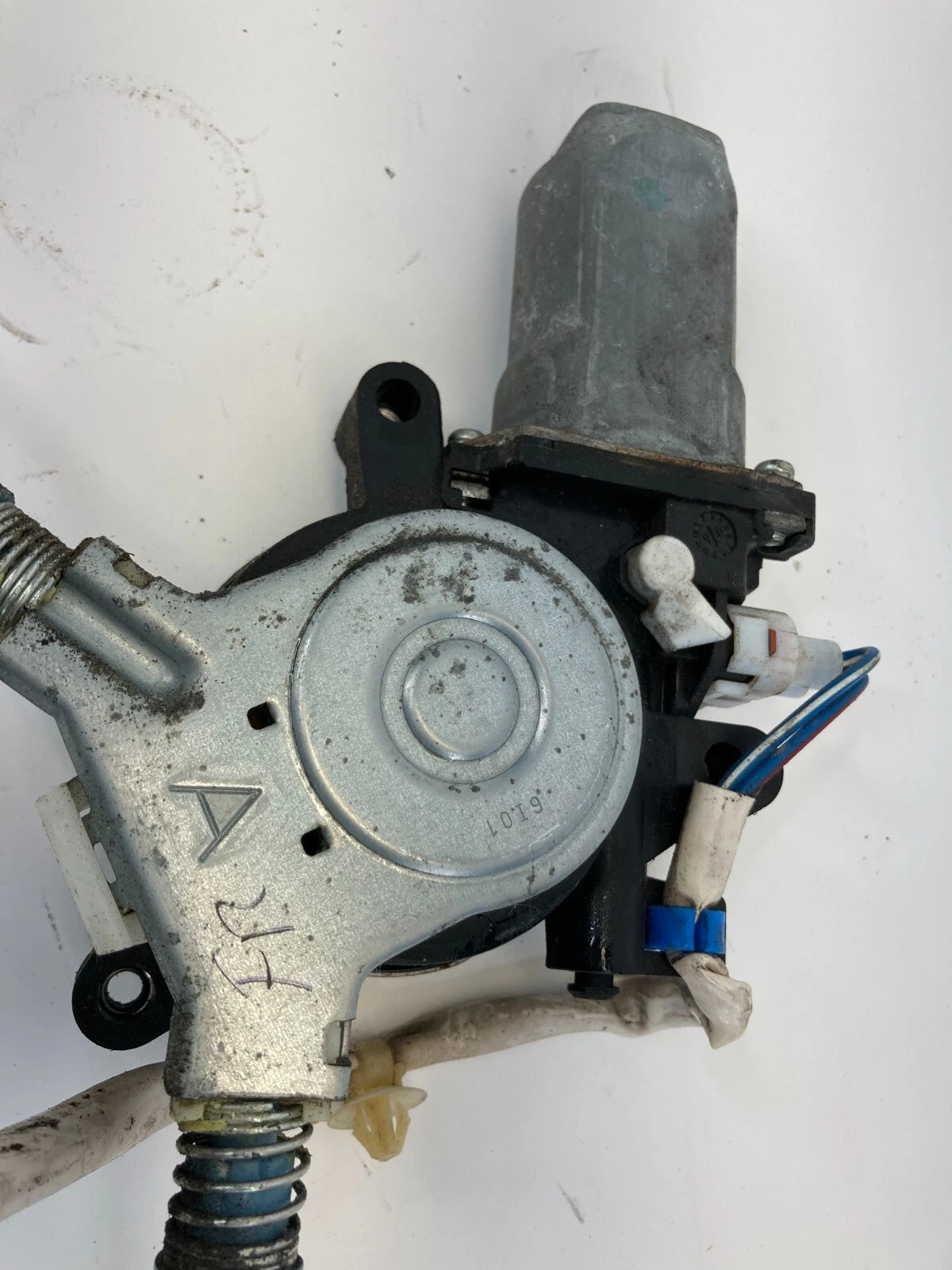 2007 2008 HONDA FIT FRONT RIGHT SIDE DOOR POWER WINDOW REGULATOR W MOTOR OEM