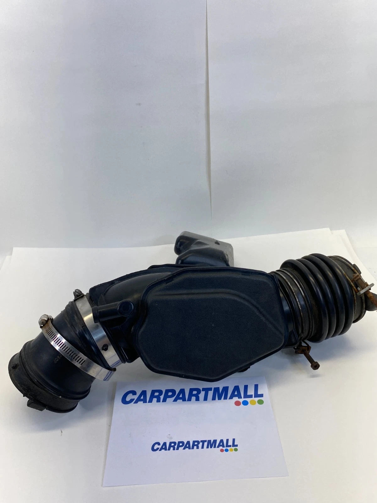 2003-2006 INFINITI G35 3.5L V6 ENGINE AIR INTAKE RESONATOR BOX TUBE HOSE OEM