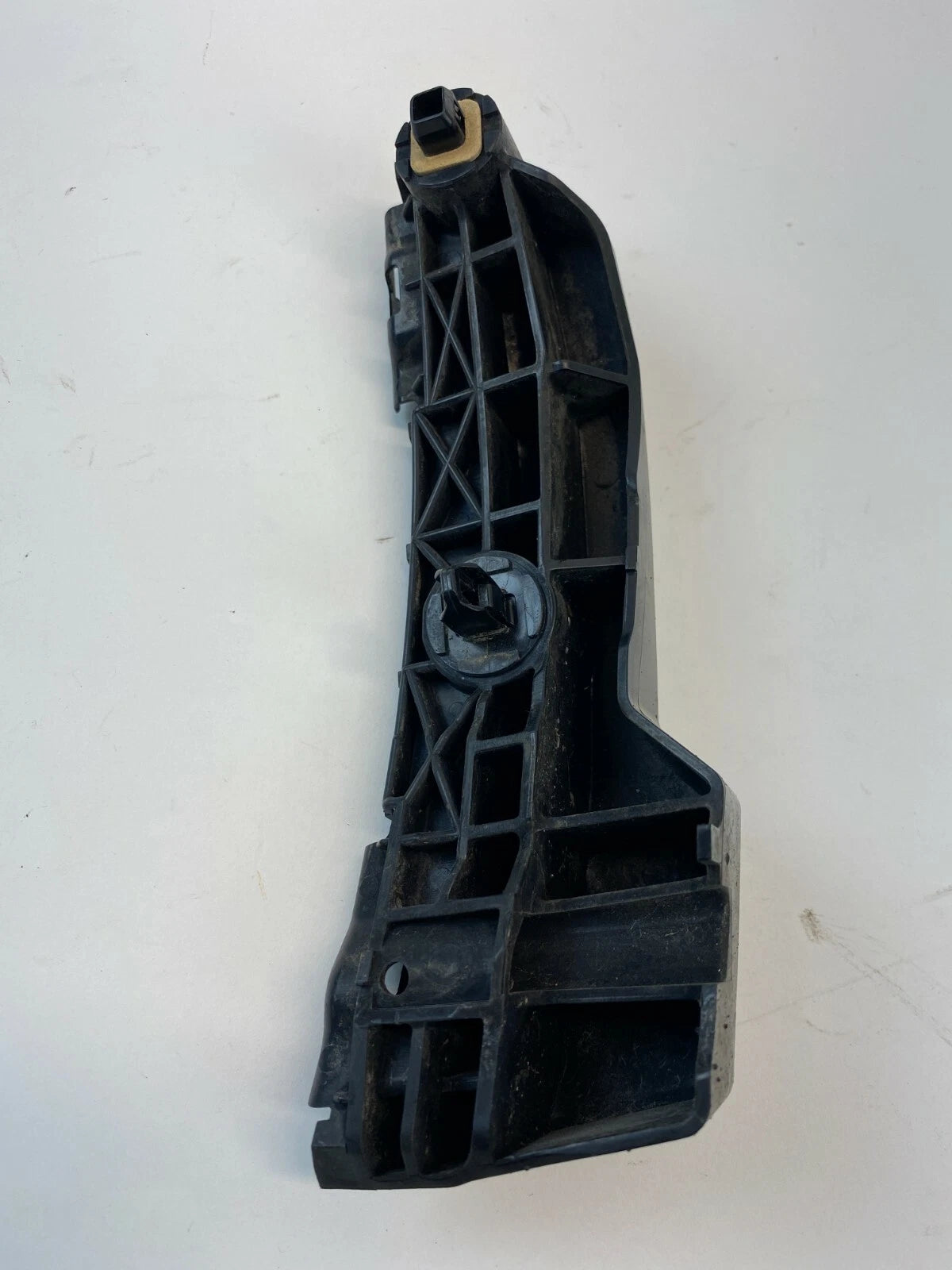 06-12 TOYOTA RAV4 REAR BUMPER LEFT UPPER RETAINER SUPPORT RAIL COVER52563-42021