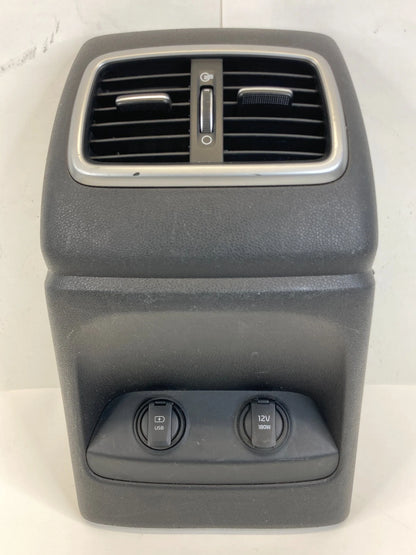 2016-2020 KIA SORENTO REAR CENTER CONSOLE AIR VENT W/ USB CHARGER 84640C6000 OEM