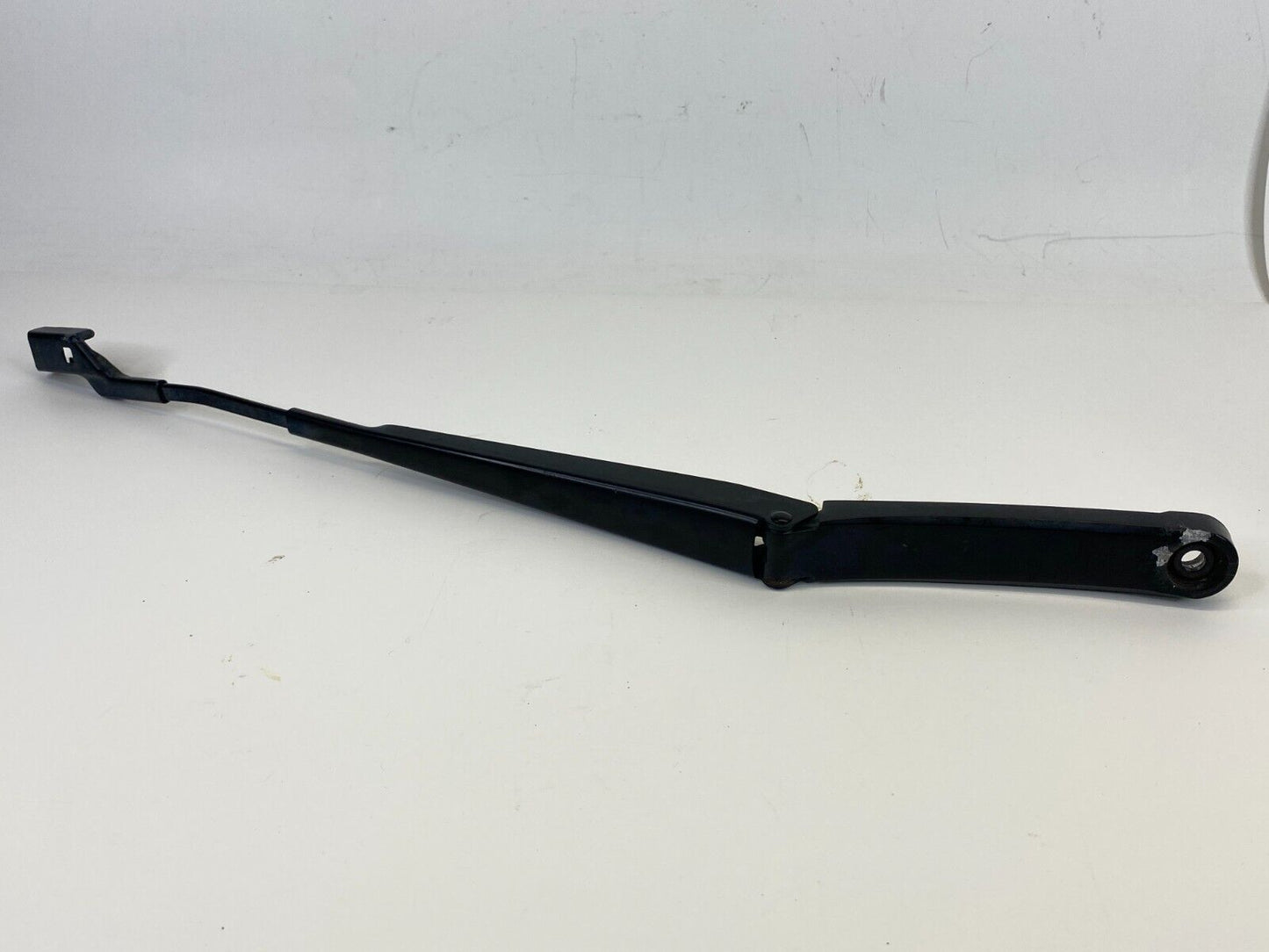 2009-2012 Volkswagen CC SEDAN Front Left Driver Side Windshield Wiper Arm OEM