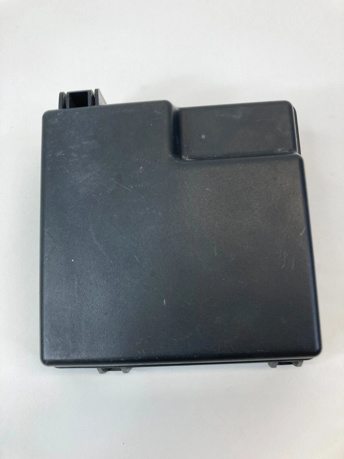 07-09 HYUNDAI ELANTRA 2.0L L4 UNDER HOOD FUSE BOX RELAY JUNCTION BLOCK COVER OEM