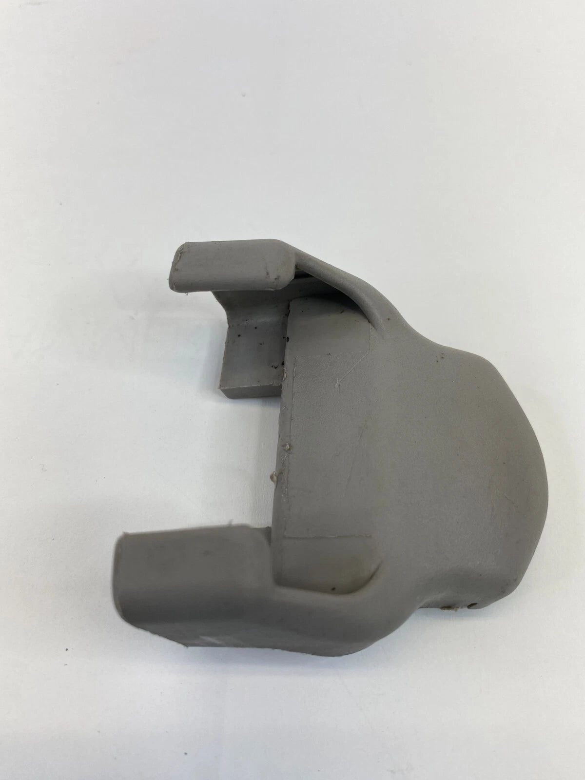 98-05 LEXUS GS300 FRONT LEFT DRIVER SIDE TRACK END CAP COVER TRIM 7213730110 OEM