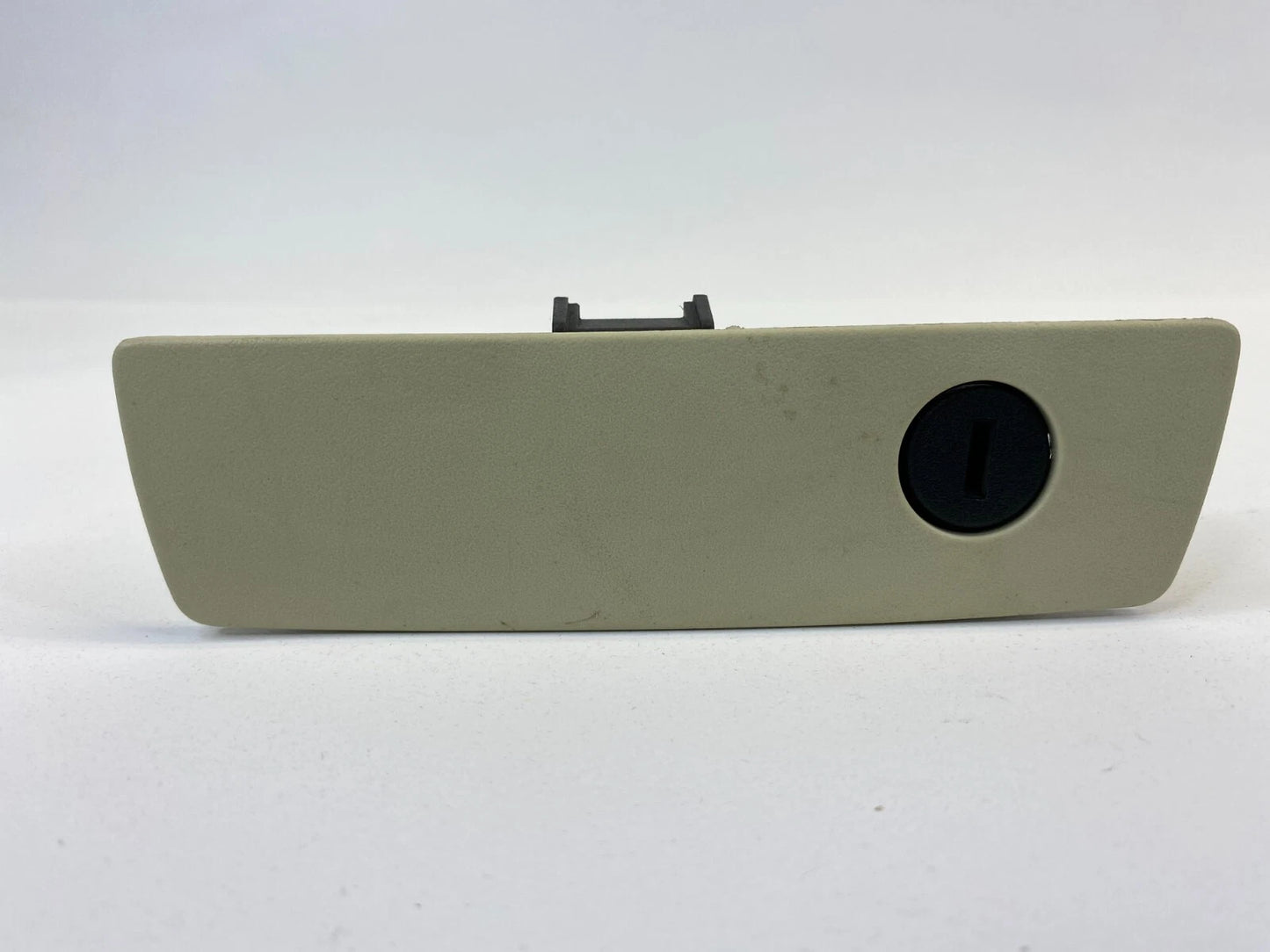 2008-2010 CHRYSLER TOWN & COUNTRY GLOVE BOX COMPARTMENT DOOR LOCK LATCH OEM