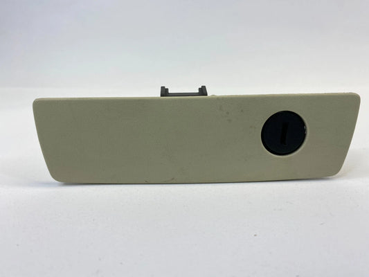 2008-2010 CHRYSLER TOWN & COUNTRY GLOVE BOX COMPARTMENT DOOR LOCK LATCH OEM