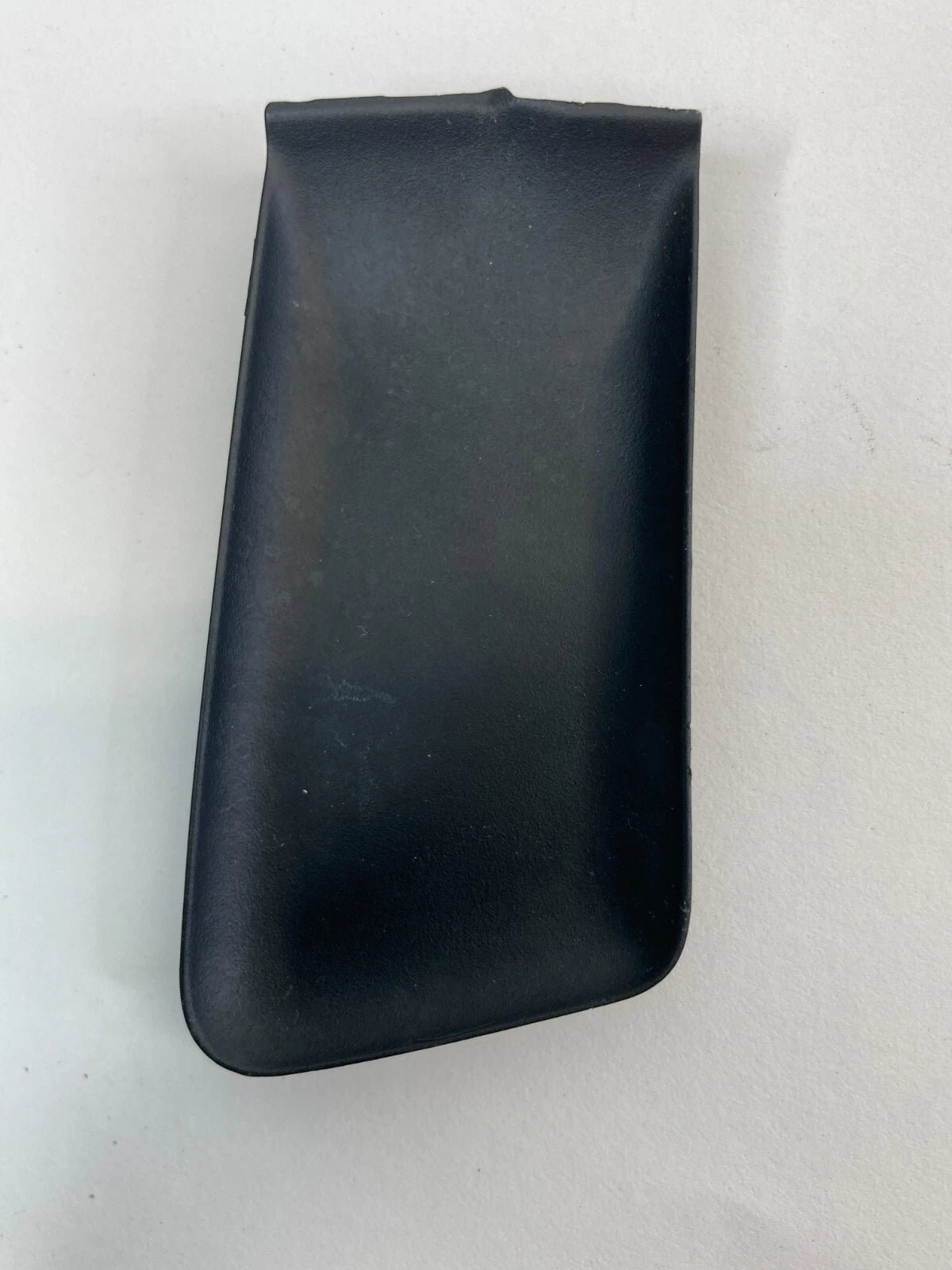 11-14 HYUNDAI SONATA FRONT RIGHT DOOR INNER HANDLE SCREW CAP COVER 826293S000
