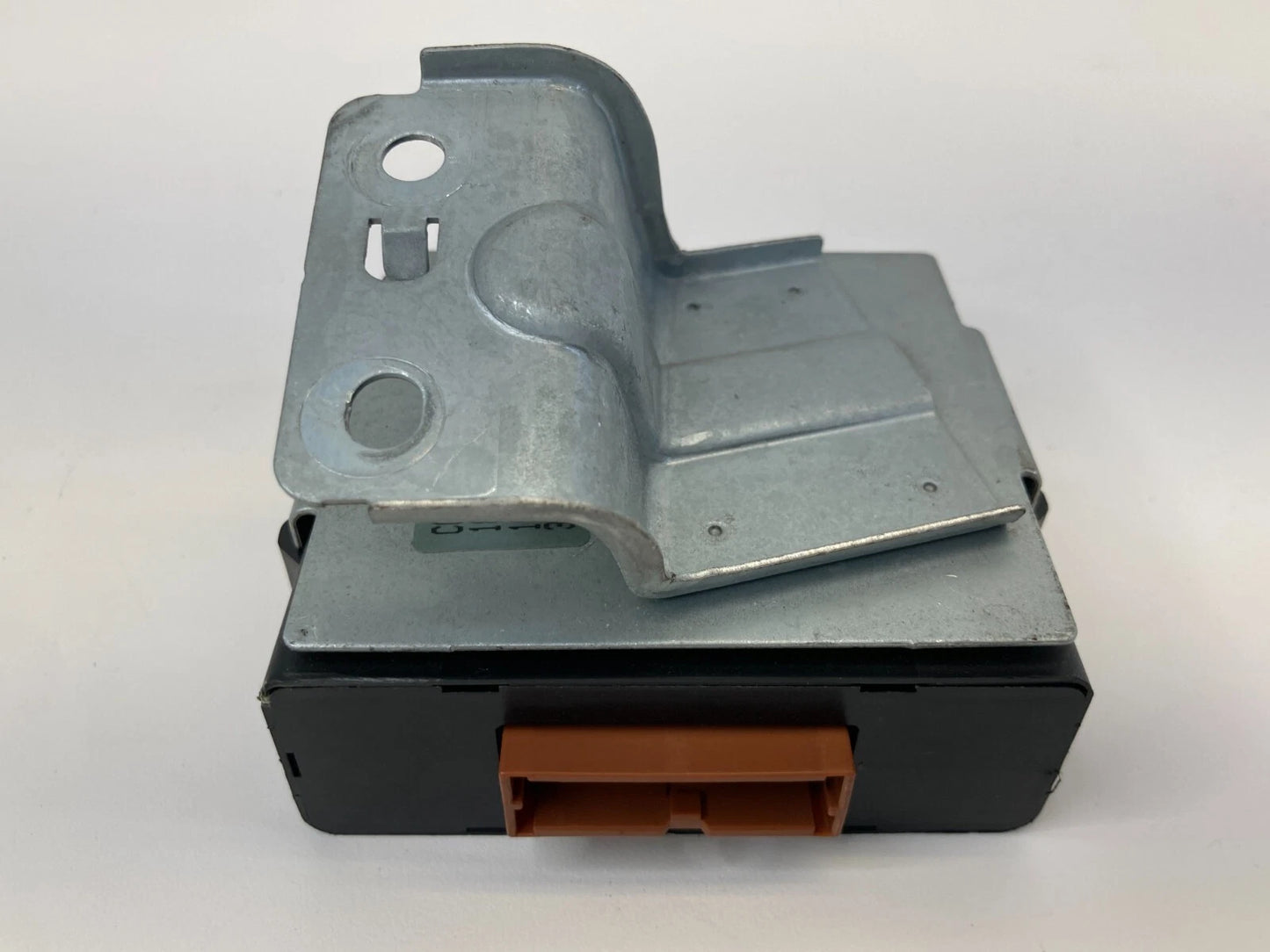 2001-2004 NISSAN XTERRA 3.3L V6 CRUISE CONTROL MODULE UNIT 18930-7Z510 OEM