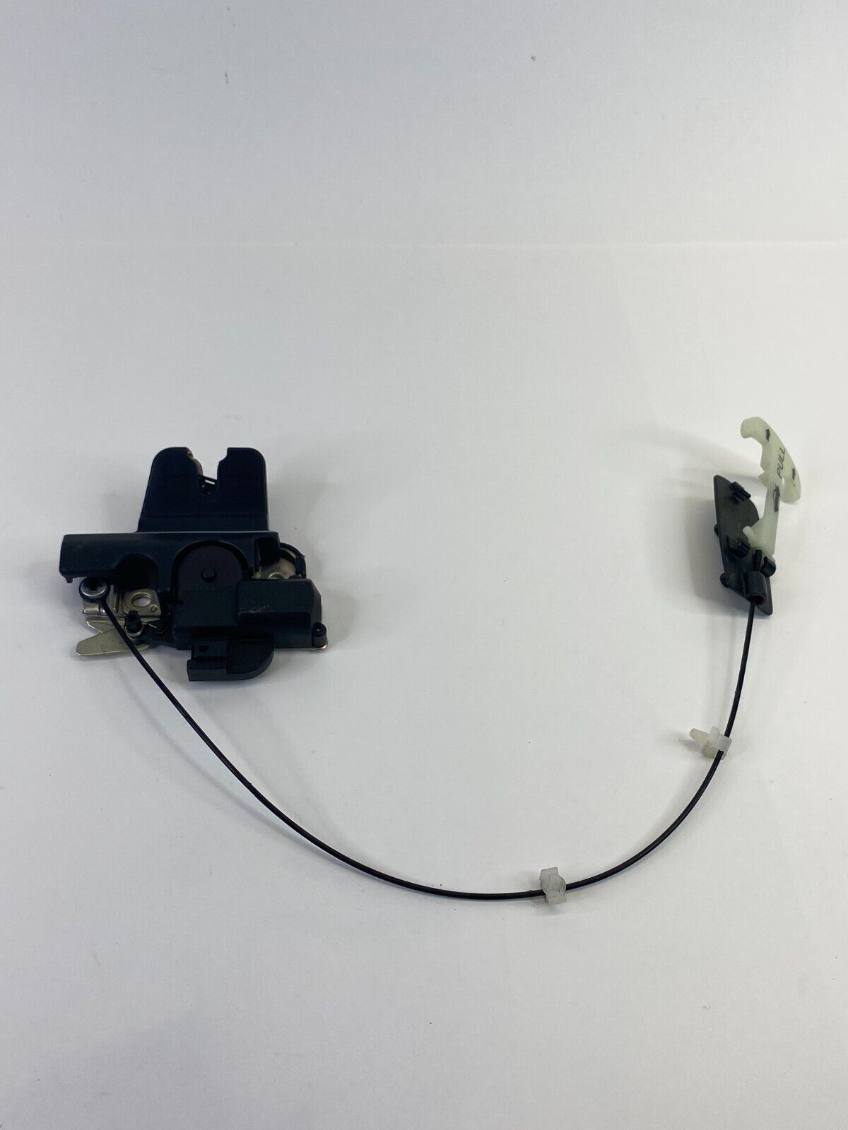 2007 2008 Infiniti G35 Sedan Rear Trunk Lock Latch Release Actuator OEM