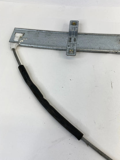 2001-2005 SUZUKI GRAND VITARA FRONT RIGHT WINDOW REGULATOR W/ MOTOR 83430-65D00