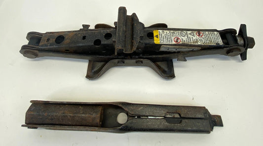 06-11 CHEVROLET HHR RR SPARE TIRE SCISSOR JACK OEM FACTORY 22722565