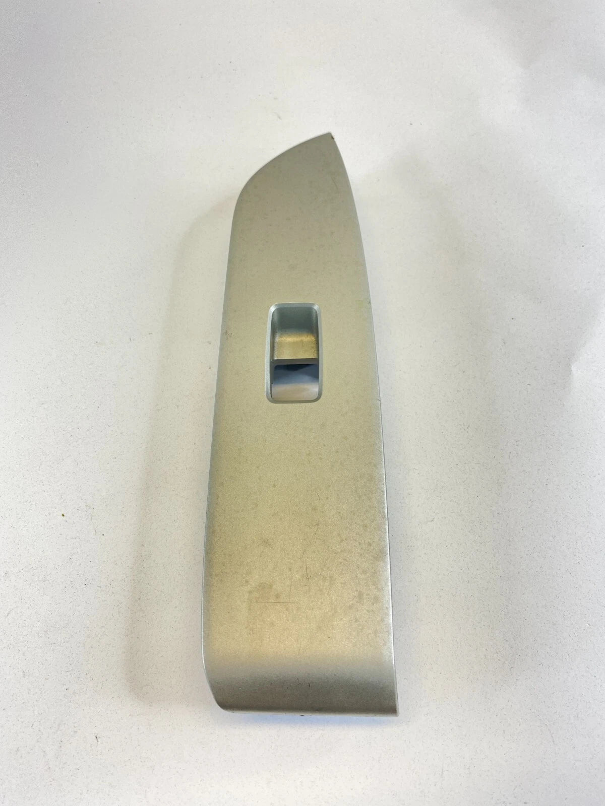 2007-2009 LEXUS RX350 REAR RIGHT SIDE DOOR WINDOW SWITCH BEZEL TRIM 74270-0E010