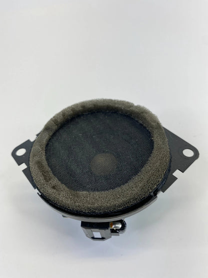 2008-2012 JEEP LIBERTY DASHBOARD PANEL AUDIO SOUND SPEAKER 05064205AA OEM
