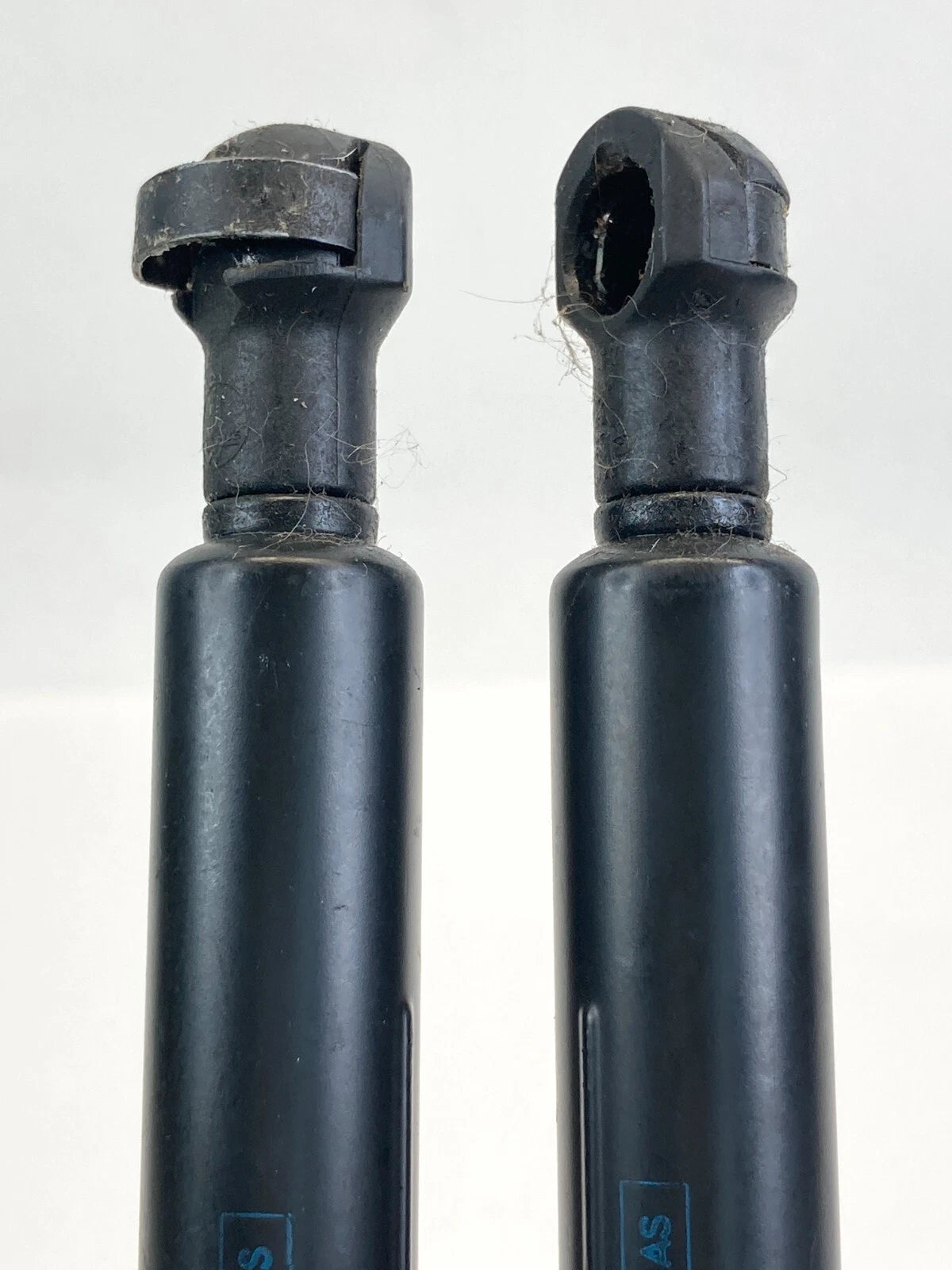 2001-2007 FORD ESCAPE REAR TRUNK LIFTGATE LIFT SUPPORT STRUTS SHOCKS PAIR SET