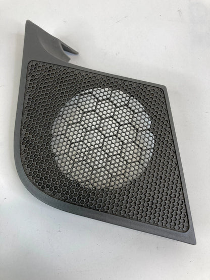 05-07 JEEP GRAND CHEROKEE FRONT LEFT DRIVER SIDE DASH SPEAKER GRILLE COVER TRIM