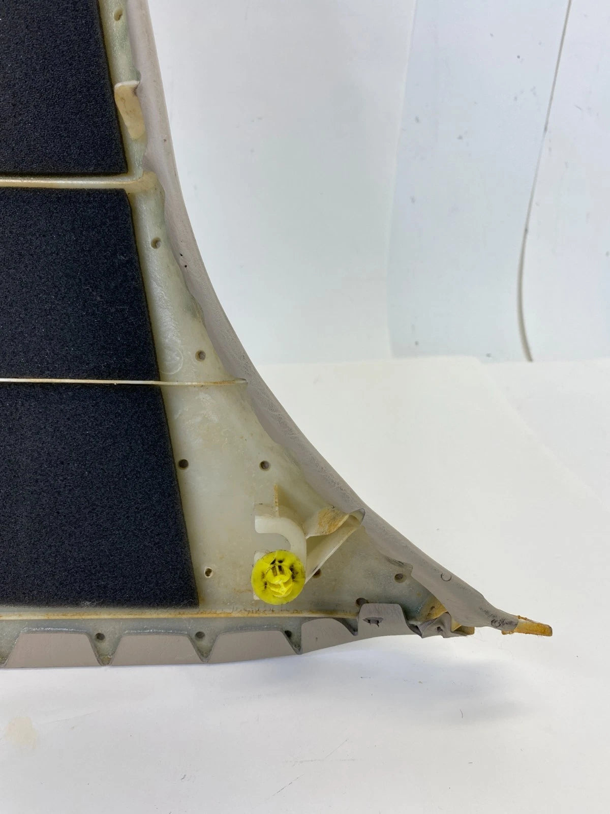 1998-2005 LEXUS GS300 FRONT RIGHT INTERIOR LOWER B PILLAR TRIM COVER 62413-30190