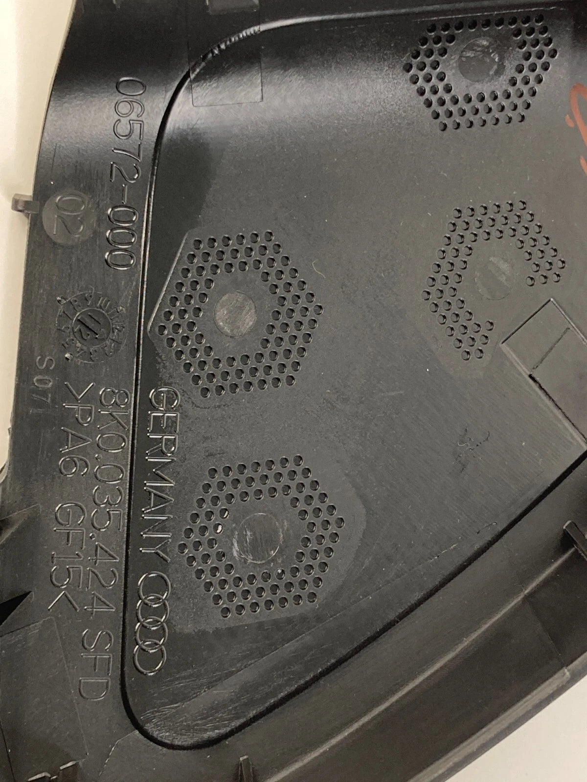 2009-2016 AUDI A4 QUATTRO FRONT RIGHT DOOR TWEETER CORNER COVER 8K0-035-424 OEM