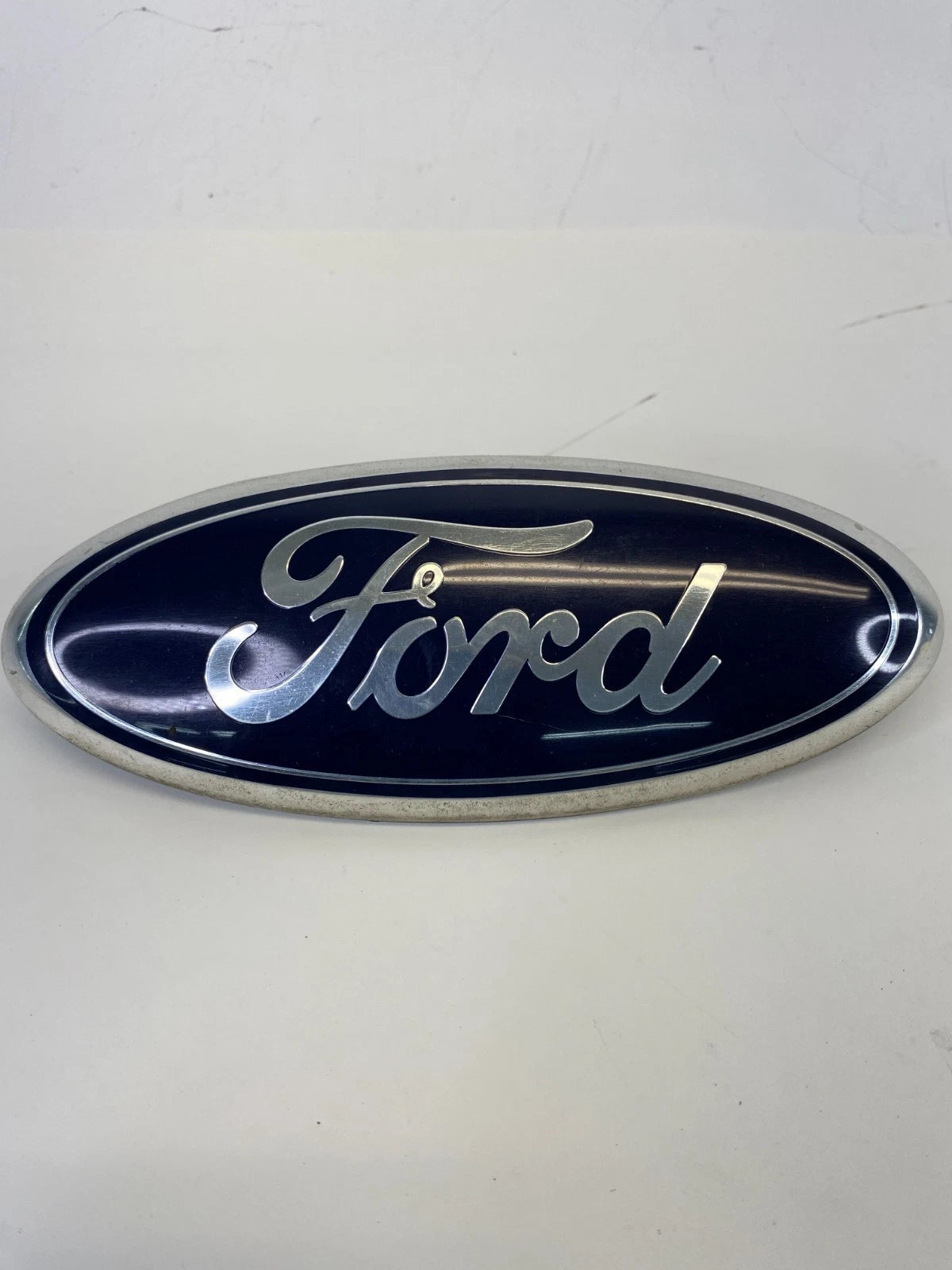 13-15 FORD EXPLORER INTERCEPTOR UTILITY REAR TRUNK TAILGATE LOGO EMBLEM AT4Z-402