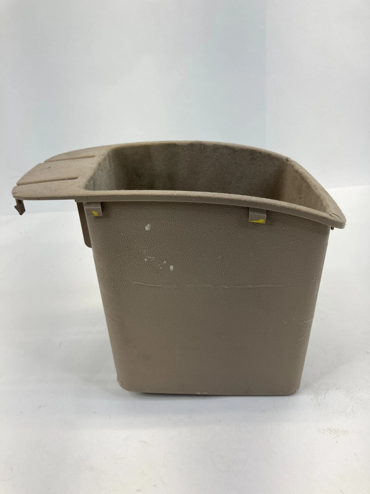 2005-2008 KIA SPORTAGE CENTER CONSOLE STORAGE COMPARTMENT BOX 84630-1F100 OEM