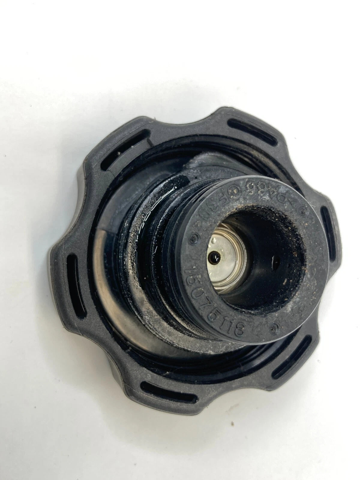 99-05 PONTIAC GRAND AM ENGINE RADIATOR COOLANT RESERVOIR TANK CAP LID 15075118