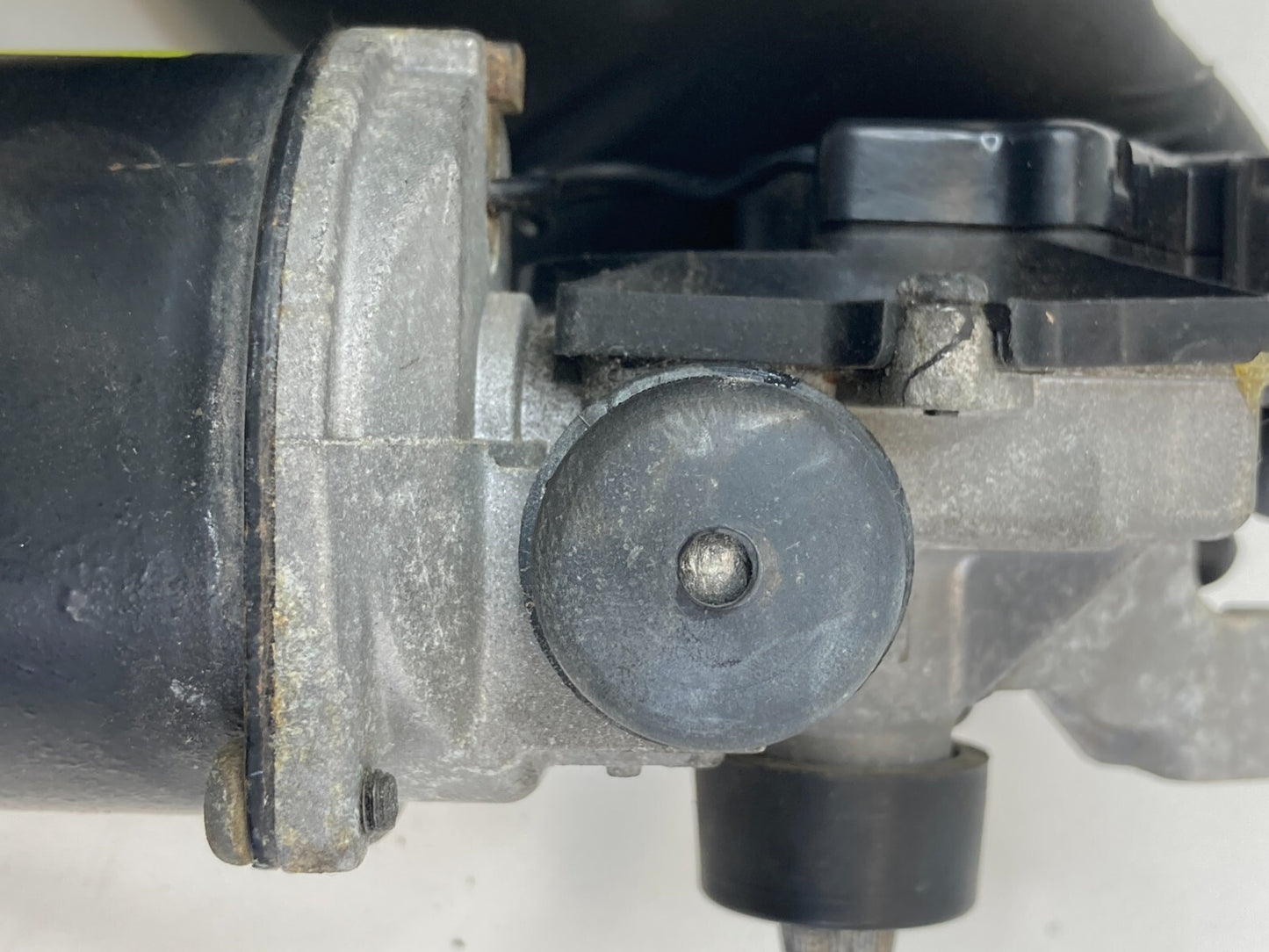 2006-2011 Hyundai Accent Windshield Front Wiper Motor 98110-1G000 OEM