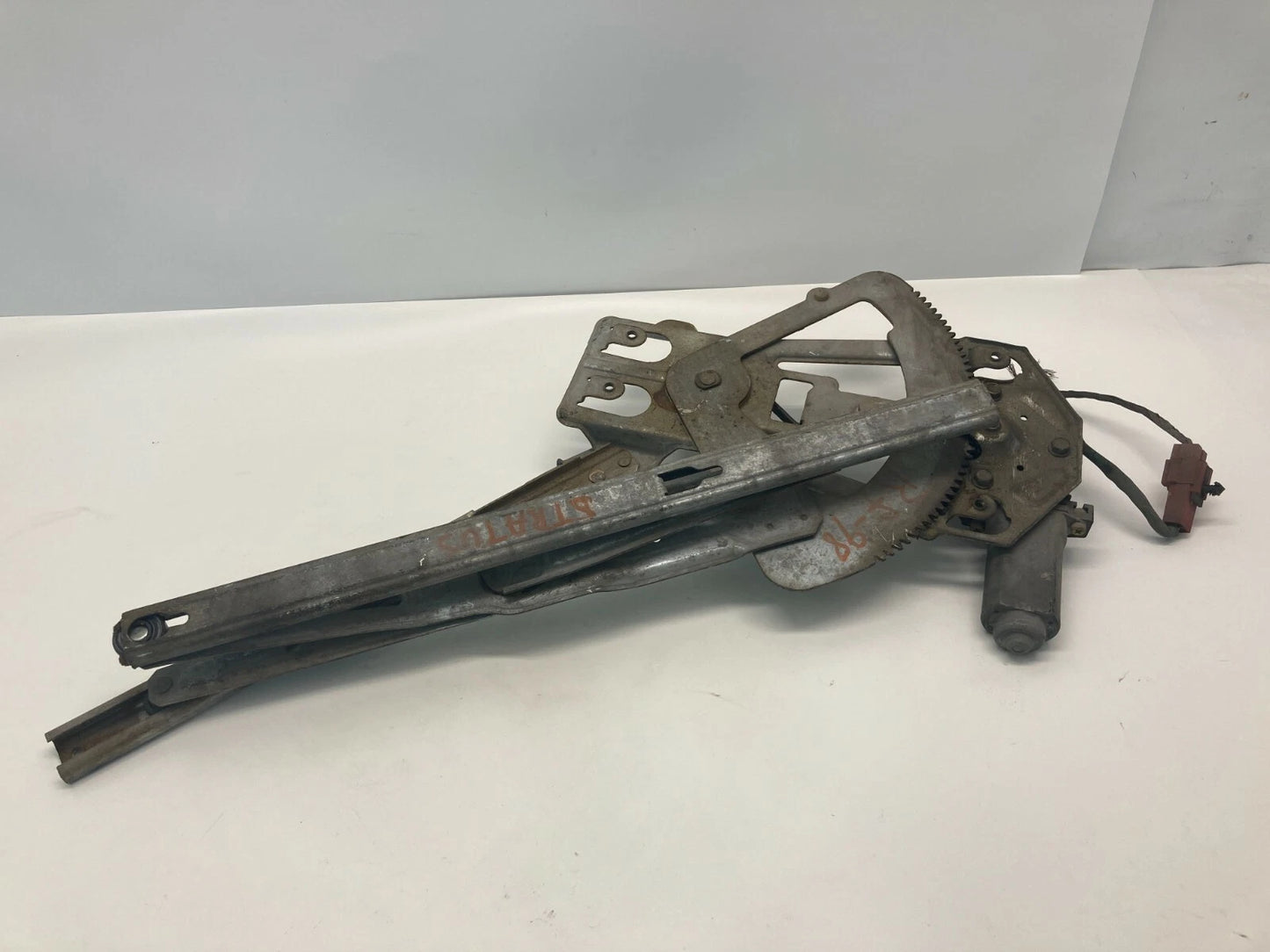 1996-2000 DODGE STRATUS CHRYSLER CIRRUS FRONT RIGHT DOOR WINDOW MOTOR REGULATOR
