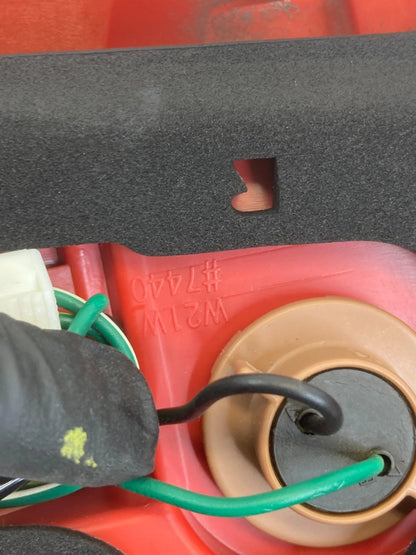 2007 2008 INFINITI G35 SEDAN TAILLIGHT LAMP BRAKE LIGHT REAR RIGHT PASSENGER OEM