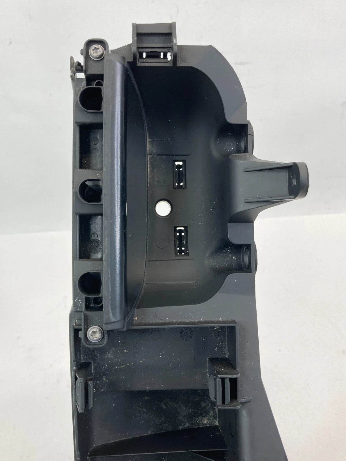 2006-2010 VW VOLKSWAGEN PASSAT FRONT LEFT DOOR PANEL PULL SWITCH HOUSING TRIM