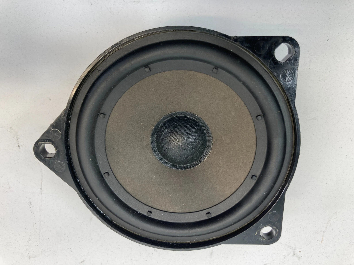 04 05 06 07 BMW X3 4-DR REAR RIGHT PANEL DOOR SOUND SPEAKER 6513695013101 OEM