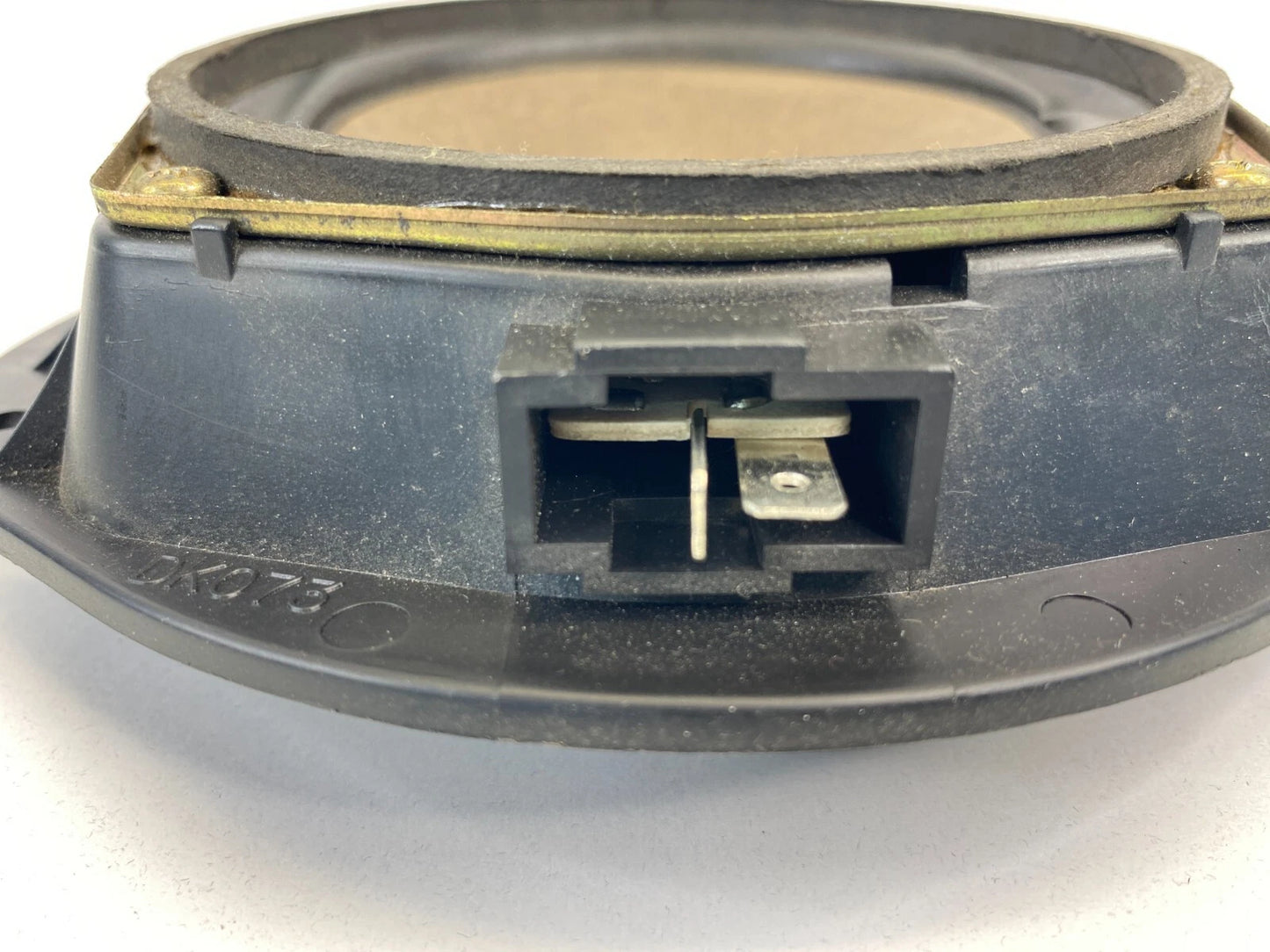 2004-2011 CHEVROLET AVEO FRONT RIGHT PASSENGER SIDE DOOR AUDIO SPEAKER 96437627