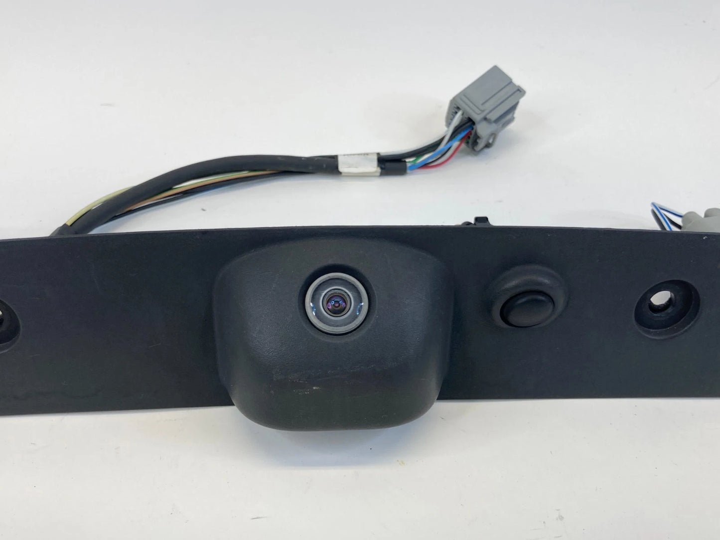 2015-2017 Chrysler 200 Rear Trunk Lid Molding License Plate Lamp w Camera OEM